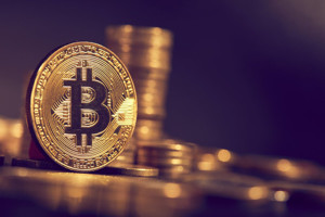 Ảnh của Bitcoin chỉnh giá xuống còn $5,800 sau khi thiết lập kỉ lục cao nhất mọi thời đại mới