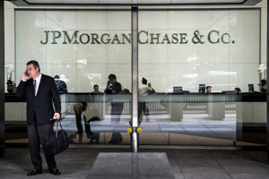 Ảnh của JPMorgan Chase lần đầu tiên cho phép khách hàng đầu tư vào quỹ Bitcoin