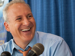 Ảnh của Peter Schiff cười trên nỗi đau của Bitcoin khi giá giảm xuống $35k và dự đoán BTC sẽ bước vào mùa đông ‘lạnh hơn và dài hơn’