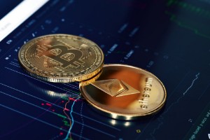 Ảnh của Bitcoin vs. ETH: Tiền điện tử nào sẽ khiến bạn điên cuồng trong 5 năm tới?