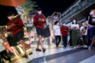 Thai consumer confidence hits record low in June amid virus outbreak