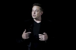 Ảnh của Elon Musk nói tại phiên tòa SolarCity Tesla sẽ phá sản nếu CEO không phải là ông