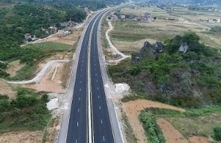 Đề xuất 8 dự án cao tốc Bắc-Nam thu phí tối đa 1.500 đồng/km