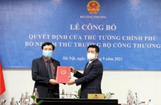 Bộ Công Thương trao quyết định bổ nhiệm Thứ trưởng cho ông Nguyễn Sinh Nhật Tân