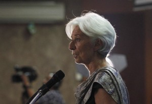 Ảnh của Christine Lagarde nhấn mạnh tiền điện tử không phải là tiền tệ, có tính đầu cơ cao