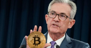 Ảnh của Jerome Powell phán không còn là “lạm phát nhất thời”, giá Bitcoin và chứng khoán giảm