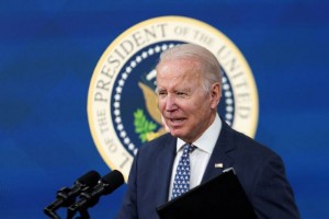 Ảnh của Tổng thống Biden công bố mức giải phóng kho dự trữ dầu cao kỷ lục để giảm áp lực giá