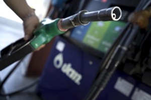 Picture of Oil Jumps 6% After Spike in US Fuel Consumption, Tick Down in April Inflation