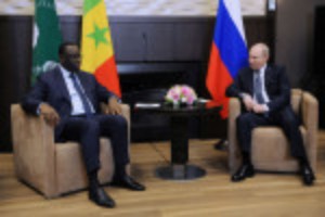 Picture of Kremlin denies blame for mounting food crisis as Putin meets African Union leaders