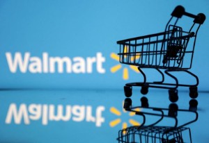 Picture of Walmart.com drew higher-income shoppers looking to buy food