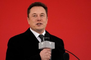 Picture of Musk says he backs moderate Republicans and Democrats