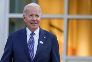 Picture of Biden to announce approval of $900 million in U.S. EV charging funding