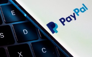 Picture of PayPal is a Stock 'You Want to Own in This Tape', Says Raymond James After Upgrading to Outperform