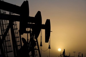 Picture of Oil prices inch lower as dollar firms, China COVID worries dent demand