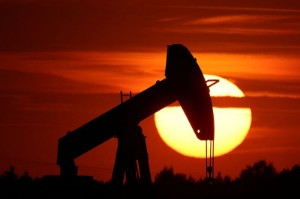 Picture of Oil prices fall more than 3% on recession worries