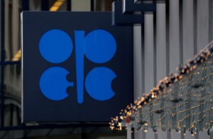 Picture of OPEC oil output falls by 20,000 bpd in October -Reuters survey