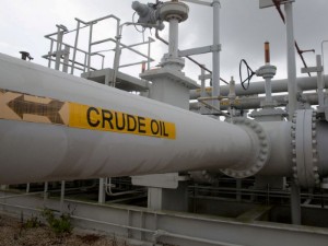 Picture of U.S. crude output and petroleum demand to rise in 2022 - EIA