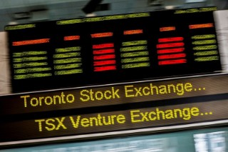 TSX gains as Bank of Canada signals slowdown in rate hikes