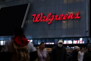 Picture of Walgreen sells shares of AmerisourceBergen for $1 billion