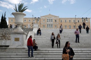 Greek Jan-Nov primary budget deficit beats target, tax revenues help