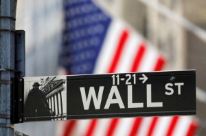 Picture of Wall St pares gains after Fed minutes confirm inflation focus