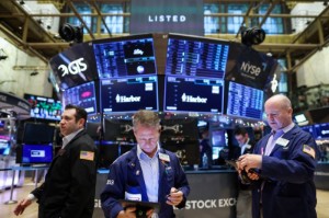 Picture of Wall St rallies as jobs, services data calm rate hike worries