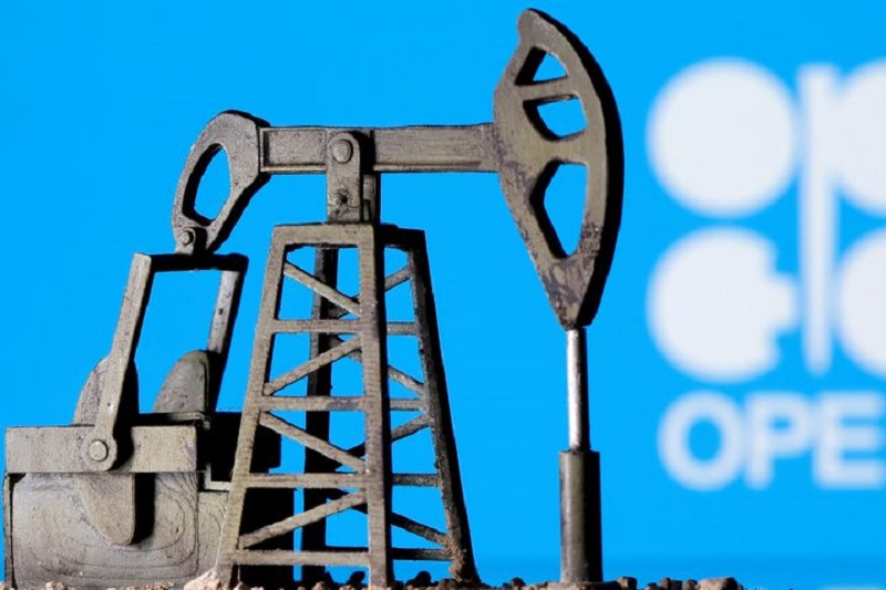 Oil Drops Over a Percent After OPEC+ Price Increase,  Demand and Supply Pressure