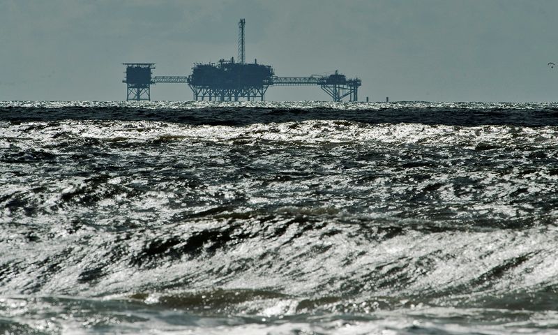 Methane emissions from U.S. shallow offshore platforms exceed those on land, study finds