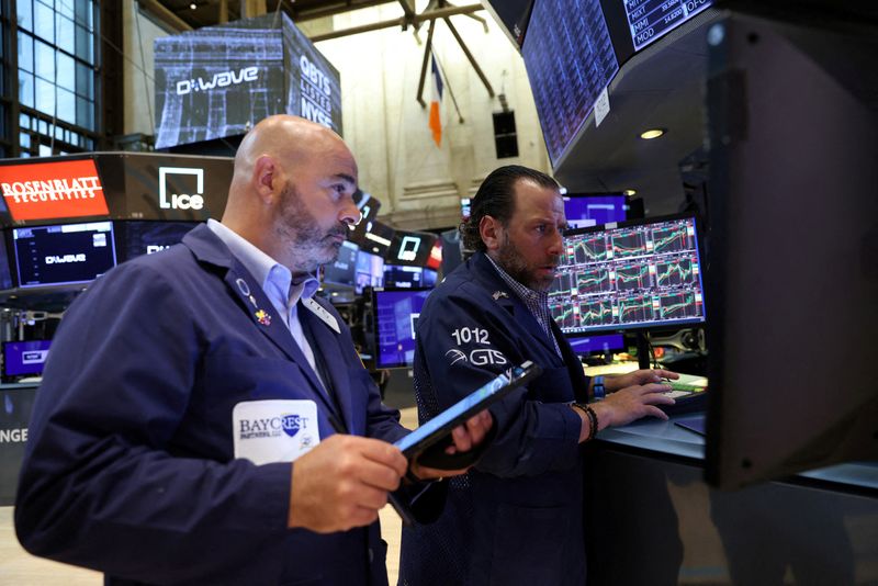 Wall St heads for weekly gains on signs of cooling inflation