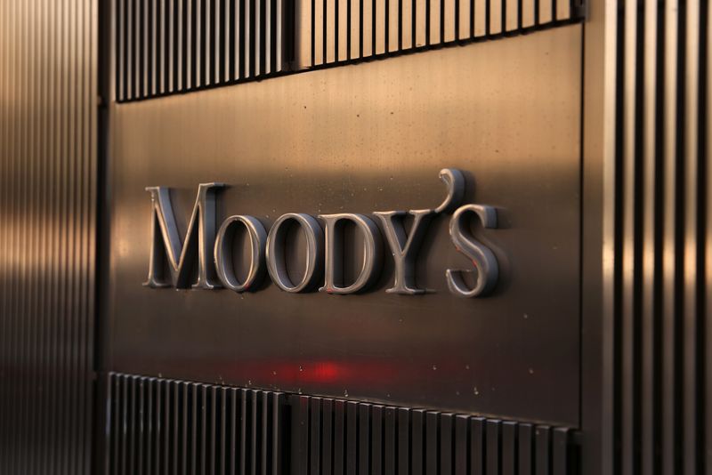 Mexican Unifin's debt restructuring is negative for other fincos -Moody's