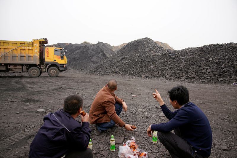 China's July daily coal output jumps 16% yr/yr on peak summer demand