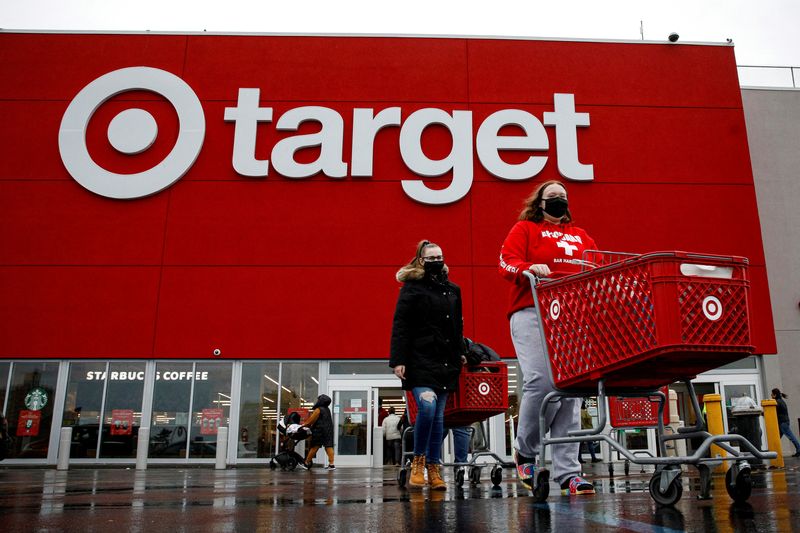 Target, Krispy Kreme, Sanofi Fall Premarket; Lowe's, Bed Bath & Beyond Rise