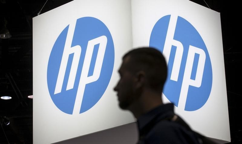 HP Stock Slips After Wells Fargo Downgrade to Underweight, Analyst Sees a Period of Underperformance