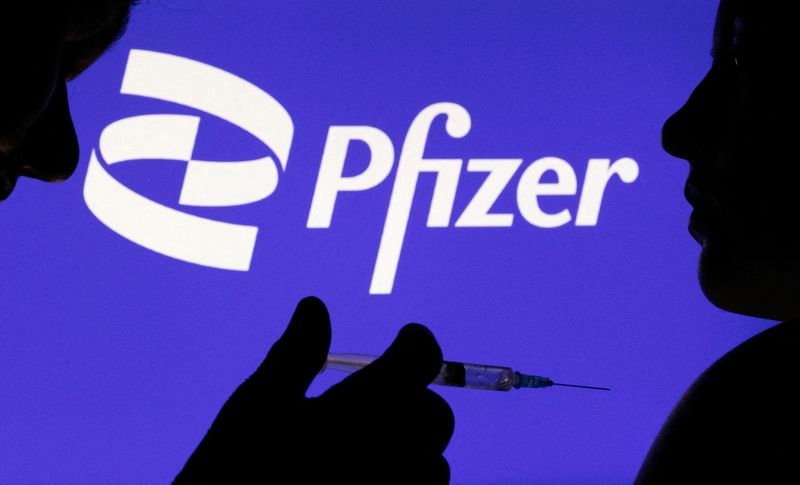 Pfizer seeks U.S. authorization for vaccine booster retooled for Omicron