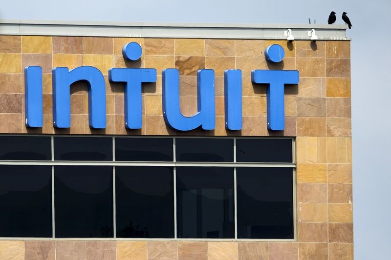 Intuit Reports Q4 Beat, Provides Guidance, Shares Up 4%