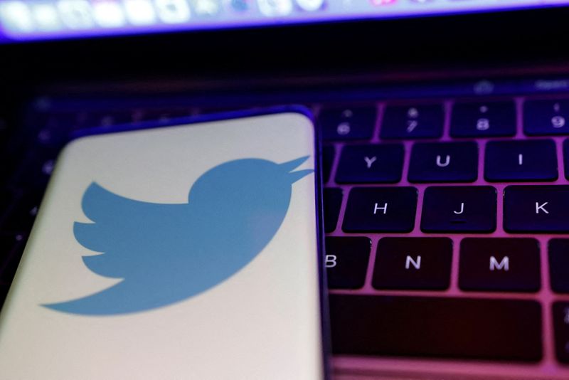 Twitter staff exodus accelerates amid Musk battle, whistleblower complaint