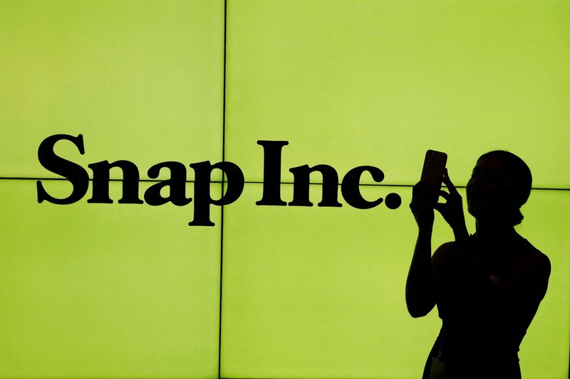 Snap plans to cut staff by 20% - the Verge