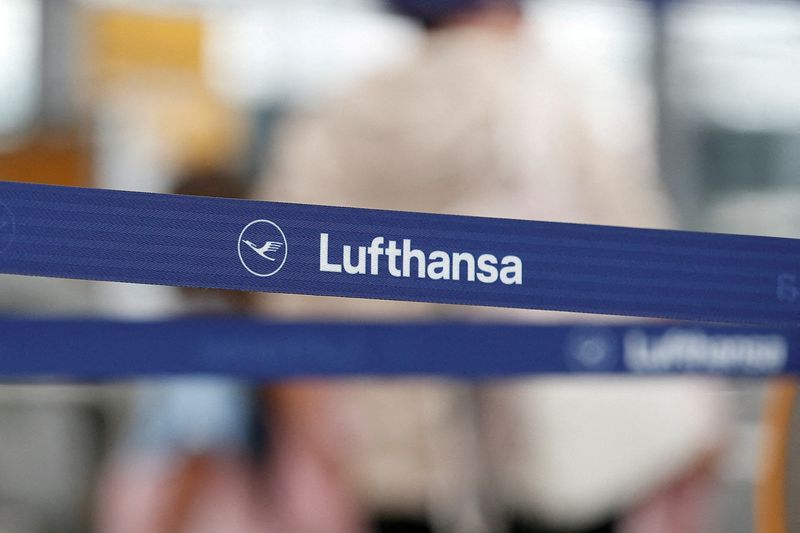 Lufthansa aims to minimise effect of pilots' strike on Friday