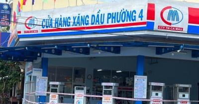 'Khát' xăng dầu: La liệt tàu cá nằm bờ, người dân quay cuồng vì 'gánh nợ'