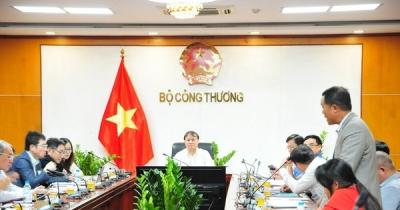 Tiết lộ thông tin cuộc họp kín giữa Bộ Công Thương và 31 doanh nghiệp đầu mối xăng dầu