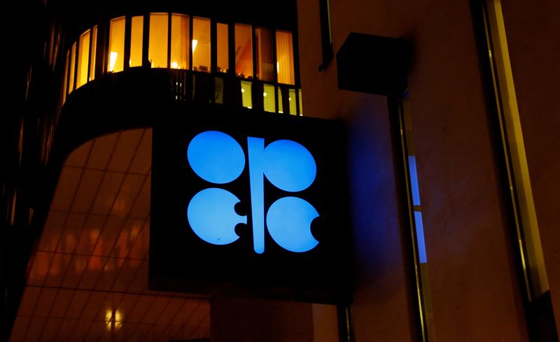 OPEC oil output drops in November after cut pledged -survey