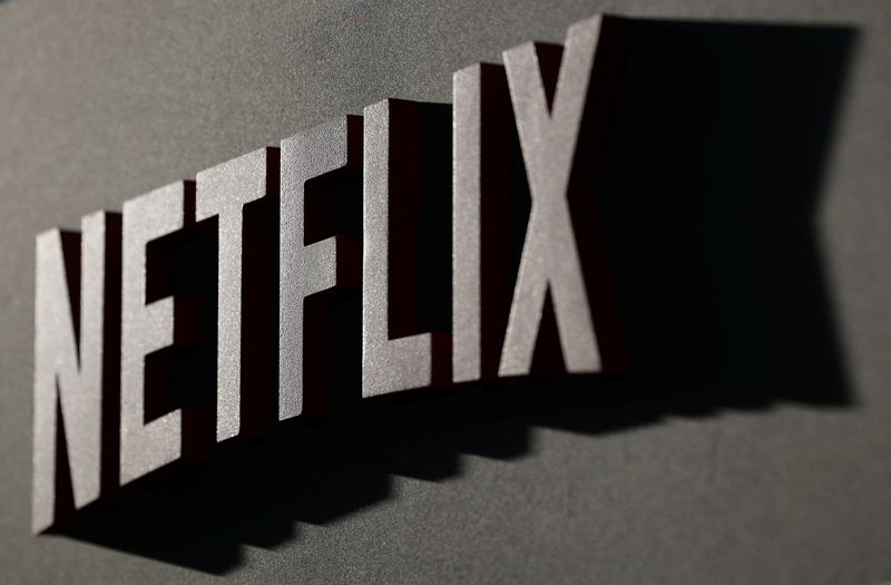 Netflix to let more subscribers preview content -WSJ