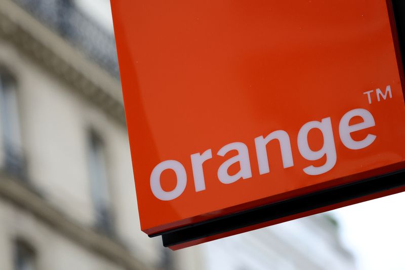 Cuba and French telecoms operator Orange begin work on subsea cable to Martinique