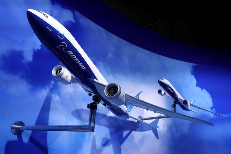 Boeing resumes 777X flight testing after recent engine issue -planemaker