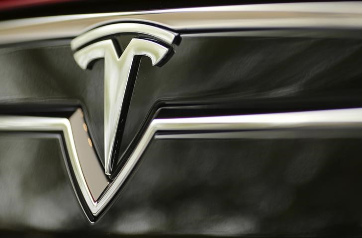 Tesla facing a 'significant demand problem', 2023/24 numbers 'could materially reset' - analysts