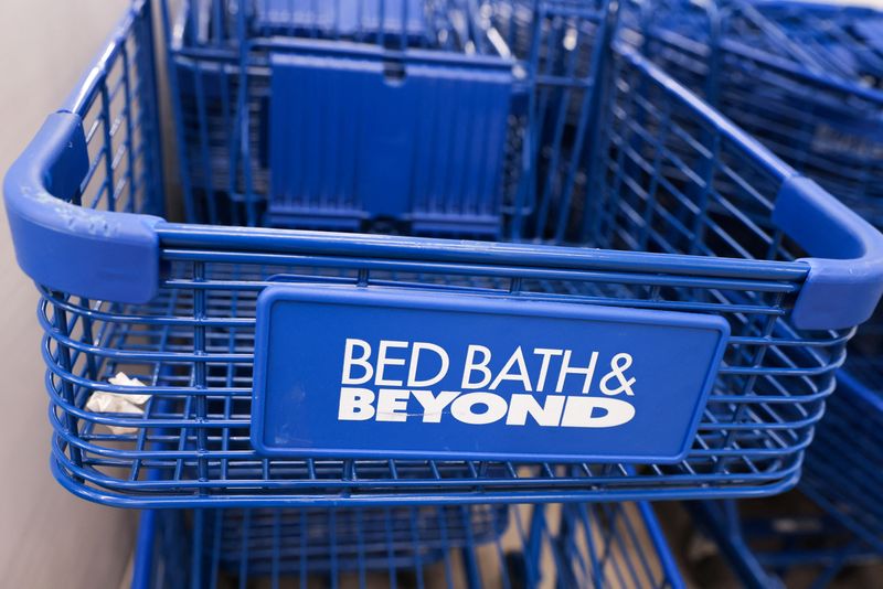 Bed Bath & Beyond exploring options including bankruptcy, shares crater