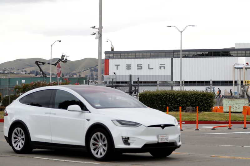 Judge rejects Tesla's challenge to Calif. agency in race bias lawsuit