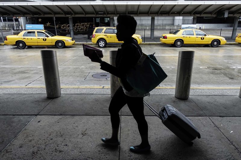 Airlines hope for return to normal Thursday after FAA outage snarls U.S. travel