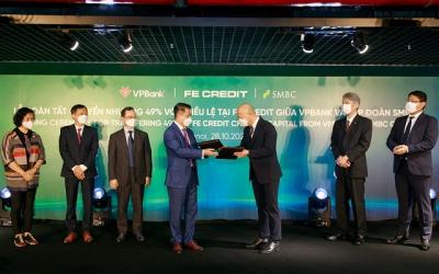 VPBank hoàn tất thỏa thuận bán 49% vốn điều lệ tại FE Credit cho SMBC Group